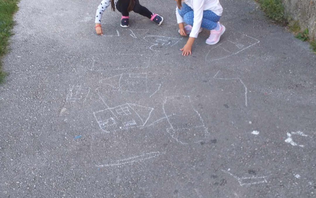 „Цртам, шарам, стварам и о својим правима разговарам“