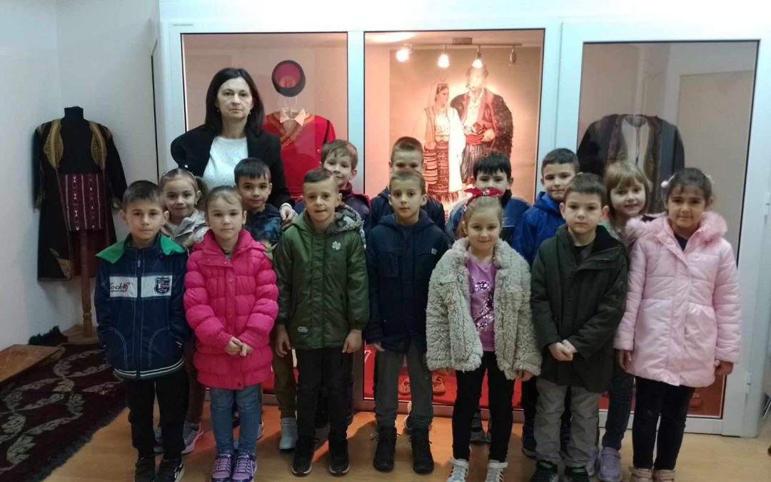 Посјета библиотеци